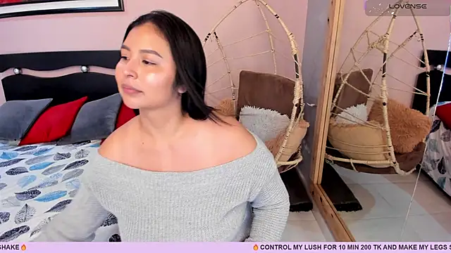 Snapshot of _alaiasmile_ chatting on October 8, 2025, 7:14 pm alaiasmile online show from October 8, 2025, 7:14 pm