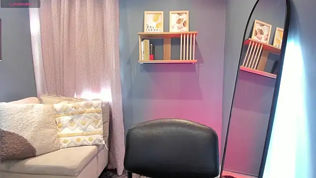 Snapshot of _alaiasmile_ chatting on June 12, 2026, 7:33 pm alaiasmile online show from June 12, 2026, 7:33 pm