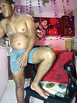 Snapshot of ARTHUR_MINI chatting on February 13, 2025, 8:59 am ARTHUR MINI online show from February 13, 2025, 8:59 am