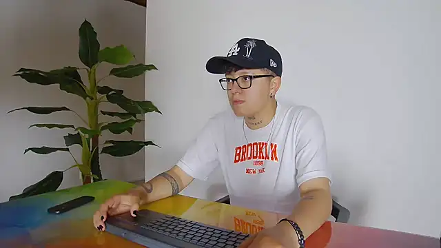 alex noa online show from November 20, 2025, 5:57 pm