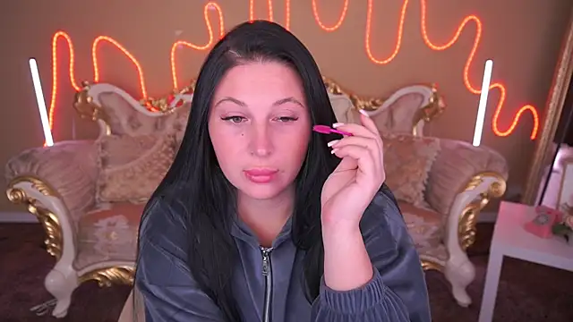 ArianaDarkk online show from November 13, 2025, 8:46 pm