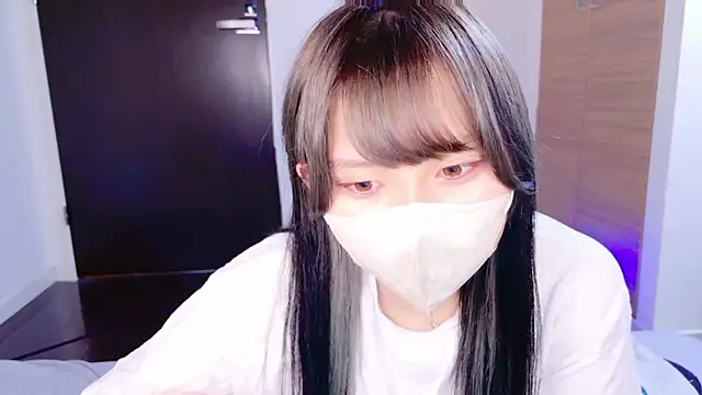 Snapshot of senachinnn chatting on October 19, 2025, 8:50 am senachinnn online show from October 19, 2025, 8:50 am