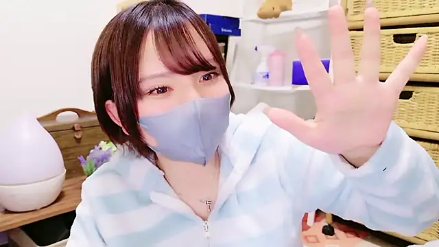 Snapshot of senachinnn chatting on November 17, 2025, 5:11 am senachinnn online show from November 17, 2025, 5:11 am