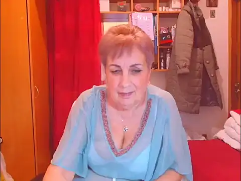 Snapshot of Victoria5643 chatting on November 30, 2025, 2:18 pm Victoria5643 online show from November 30, 2025, 2:18 pm