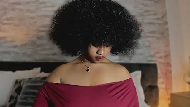 Snapshot of Anneth__M chatting on November 7, 2025, 8:13 pm Anneth M online show from November 7, 2025, 8:13 pm