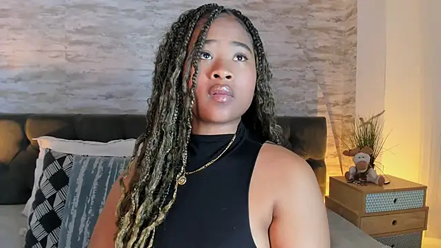Snapshot of Anneth__M chatting on July 17, 2026, 7:44 pm Anneth M online show from July 17, 2026, 7:44 pm