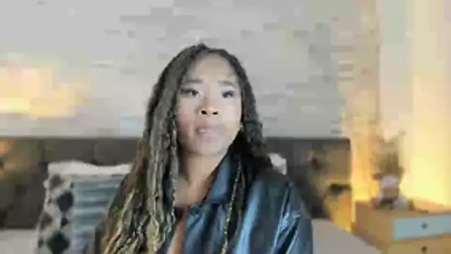 Snapshot of Anneth__M chatting on July 10, 2026, 7:36 pm Anneth M online show from July 10, 2026, 7:36 pm