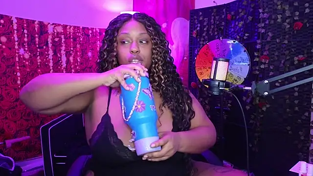 cheriserozequeen online show from February 21, 2026, 10:01 pm