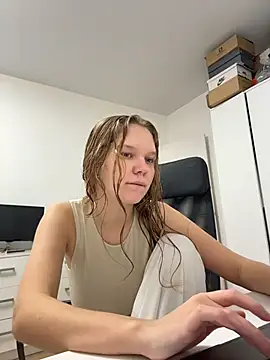 Snapshot of Ketitull chatting on March 4, 2026, 10:12 am Ketitull online show from March 4, 2026, 10:12 am