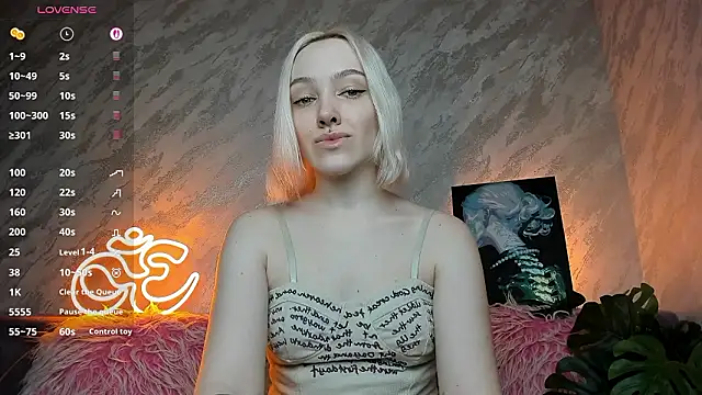 Snapshot of cheryl_mason chatting on March 5, 2026, 10:48 pm cheryl mason online show from March 5, 2026, 10:48 pm