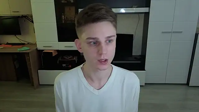 Snapshot of angryzan chatting on February 25, 2026, 6:46 am angryzan online show from February 25, 2026, 6:46 am