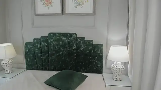 Snapshot of ana_beckett chatting on October 26, 2025, 10:59 am ana beckett online show from October 26, 2025, 10:59 am