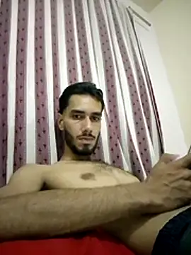 jhon01000 online show from May 4, 2026, 12:03 am