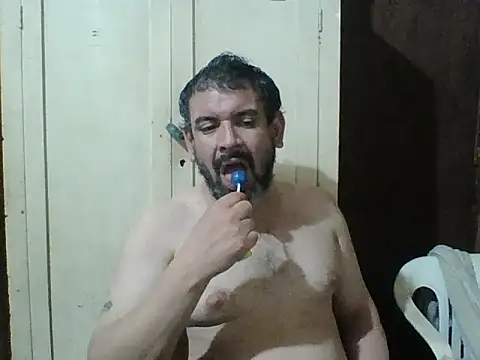 Snapshot of Rodrigo_happy chatting on October 15, 2025, 1:59 am Rodrigo happy online show from October 15, 2025, 1:59 am