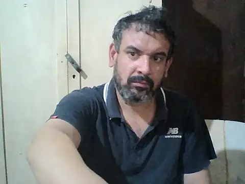 Rodrigo happy online show from October 23, 2025, 1:48 am