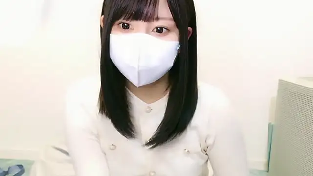 Snapshot of YUTSU_KI chatting on November 1, 2025, 2:00 pm YUTSU KI online show from November 1, 2025, 2:00 pm