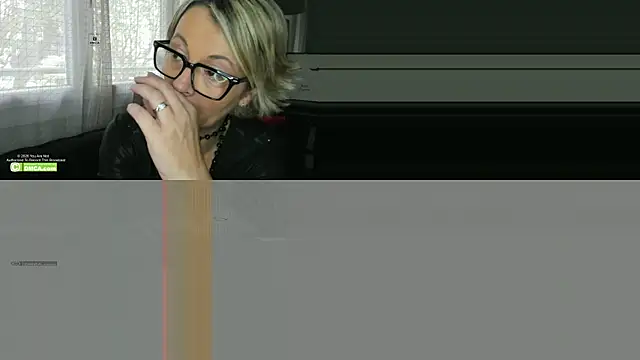 KARINASPALACIOS online show from May 4, 2026, 8:50 am