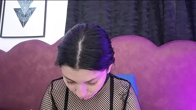 Snapshot of sophy_rock chatting on May 8, 2026, 2:43 pm sophy rock online show from May 8, 2026, 2:43 pm