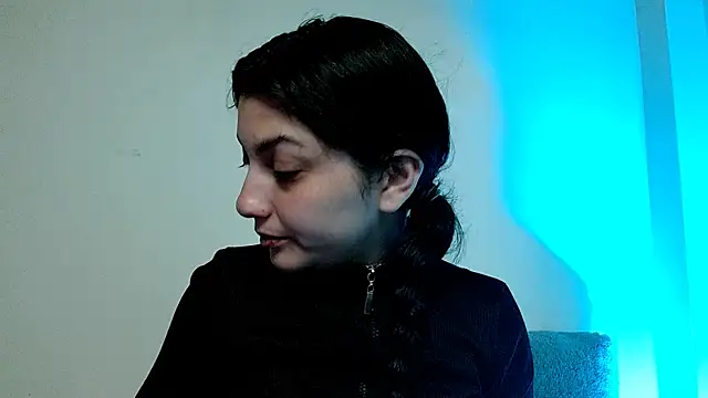 Snapshot of sophy_rock chatting on November 7, 2025, 2:54 pm sophy rock online show from November 7, 2025, 2:54 pm