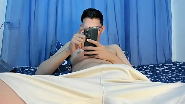 Snapshot of Diego-Monsalve chatting on July 16, 2026, 11:13 pm Diego-Monsalve online show from July 16, 2026, 11:13 pm