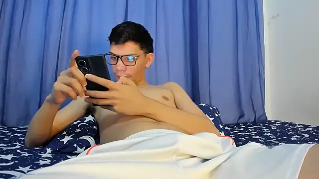 Snapshot of Diego-Monsalve chatting on July 20, 2026, 11:29 pm Diego-Monsalve online show from July 20, 2026, 11:29 pm