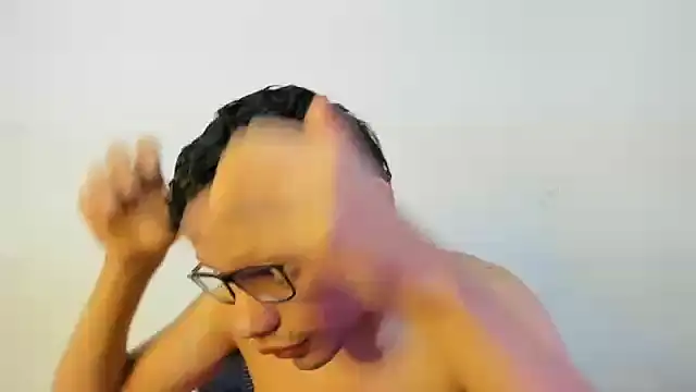 Snapshot of Diego-Monsalve chatting on October 12, 2025, 9:49 pm Diego-Monsalve online show from October 12, 2025, 9:49 pm