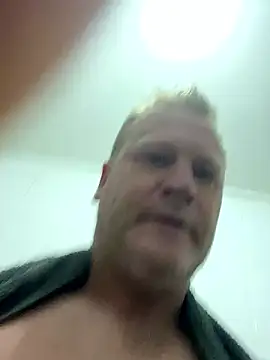 sexycouple109 online show from January 9, 2026, 4:47 pm