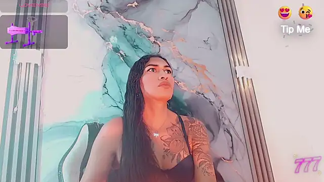 Snapshot of khiara_moretti chatting on July 28, 2026, 11:39 am khiara moretti online show from July 28, 2026, 11:39 am