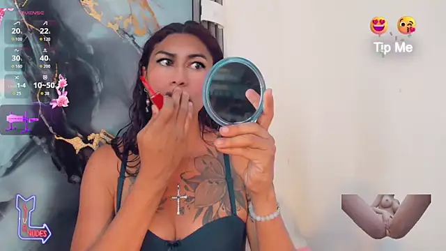 Snapshot of khiara_moretti chatting on June 10, 2026, 12:06 pm khiara moretti online show from June 10, 2026, 12:06 pm