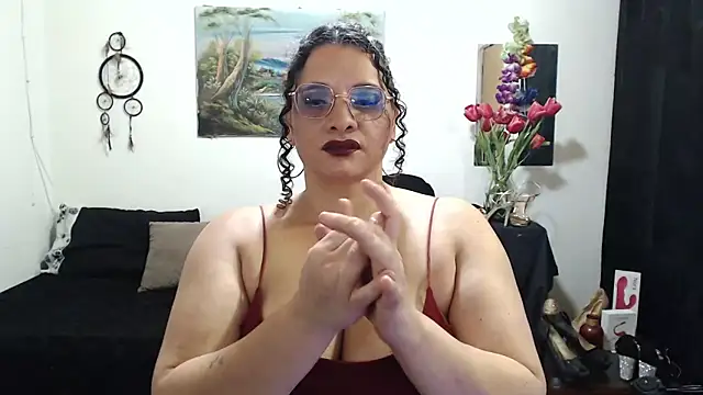 Snapshot of Aleja_Gonzales chatting on November 15, 2025, 12:58 am Aleja Gonzales online show from November 15, 2025, 12:58 am