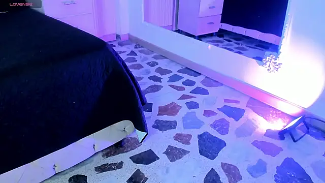 Agathaargent  online show from October 12, 2025, 4:36 am