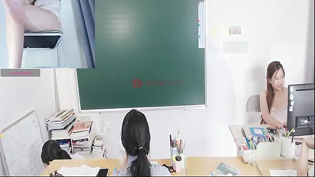 Snapshot of _Math_ chatting on July 16, 2026, 2:41 am Math online show from July 16, 2026, 2:41 am