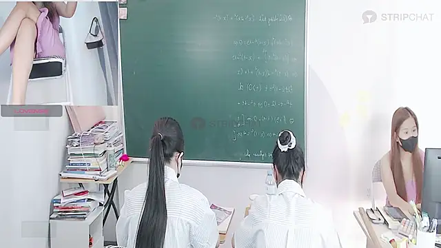 Snapshot of _Math_ chatting on October 16, 2025, 2:53 am Math online show from October 16, 2025, 2:53 am