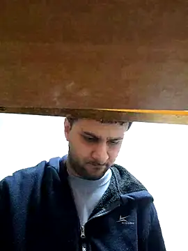 Snapshot of Fucklover011 chatting on November 15, 2025, 11:58 am Fucklover011 online show from November 15, 2025, 11:58 am