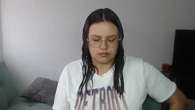 Snapshot of celeste_anny_1 chatting on April 15, 2026, 4:22 pm celeste anny 1 online show from April 15, 2026, 4:22 pm