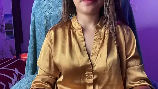 Snapshot of Royal_girl_1 chatting on December 16, 2025, 7:01 am Royal girl 1 online show from December 16, 2025, 7:01 am