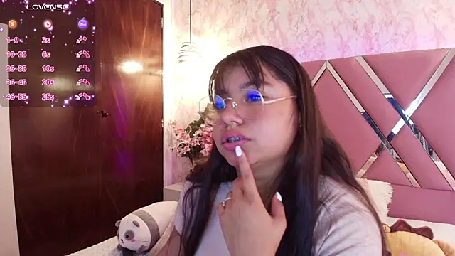 Snapshot of Miaa_Smiith1 chatting on March 18, 2025, 3:22 pm Miaa Smiith1 online show from March 18, 2025, 3:22 pm