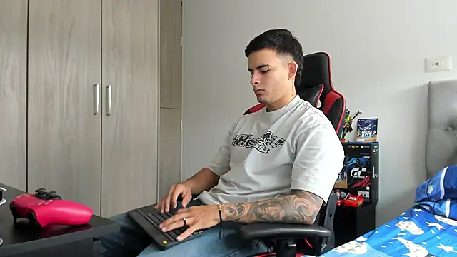 jacob firexx online show from October 20, 2025, 3:01 pm