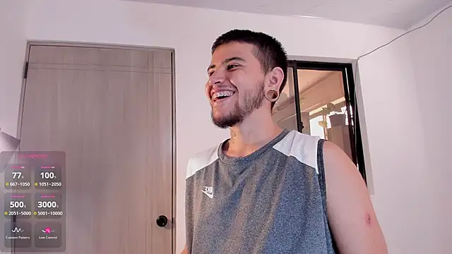 ftmphilip  online show from December 22, 2025, 5:02 pm