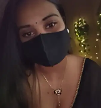 Snapshot of SimaRoy- chatting on December 2, 2025, 1:06 am SimaRoy- online show from December 2, 2025, 1:06 am