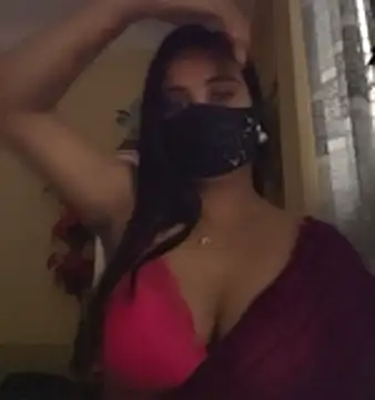 Snapshot of SimaRoy- chatting on November 5, 2025, 1:20 am SimaRoy- online show from November 5, 2025, 1:20 am