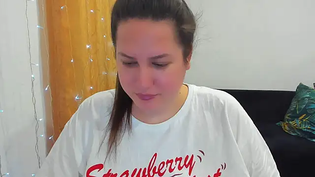  madalexa  online show from February 8, 2026, 3:10 pm