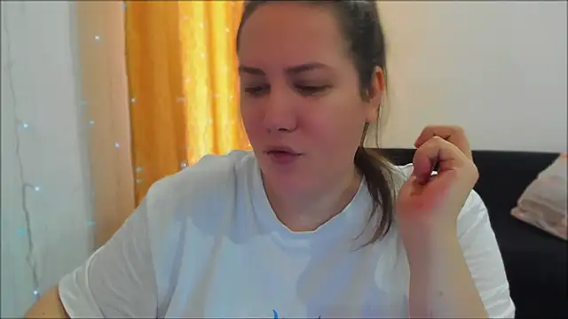Snapshot of _madalexa_ chatting on April 7, 2026, 1:35 pm madalexa online show from April 7, 2026, 1:35 pm