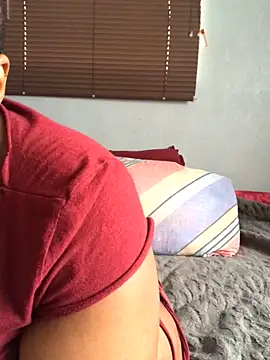 Snapshot of sotho_ssbbw chatting on December 20, 2025, 1:14 pm sotho ssbbw online show from December 20, 2025, 1:14 pm