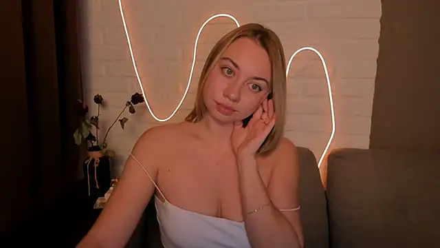 DanielaWisse online show from December 3, 2024, 3:04 am