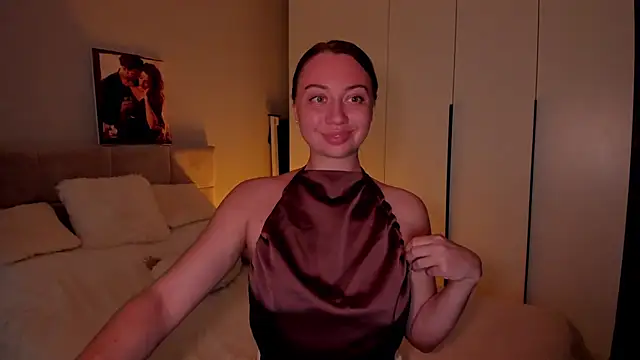DanielaWisse online show from July 8, 2026, 4:13 am