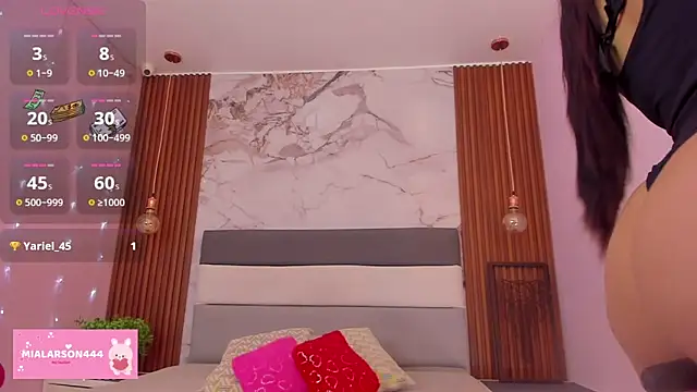 LARSONMIA online show from February 27, 2026, 12:27 pm