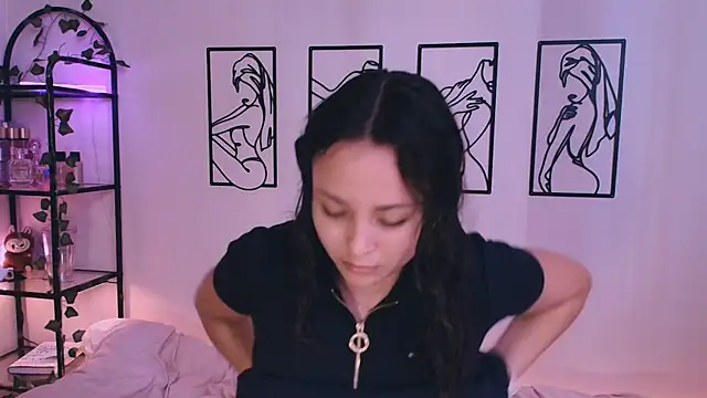 Snapshot of Megan_Rodrigo chatting on October 17, 2025, 4:20 pm Megan Rodrigo online show from October 17, 2025, 4:20 pm