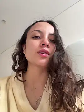 Megan Rodrigo online show from May 11, 2026, 2:45 pm