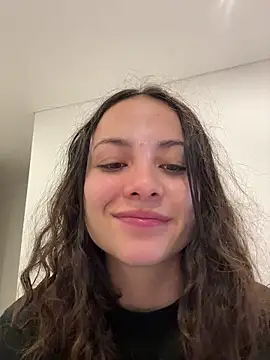 Megan Rodrigo online show from June 11, 2026, 4:31 am